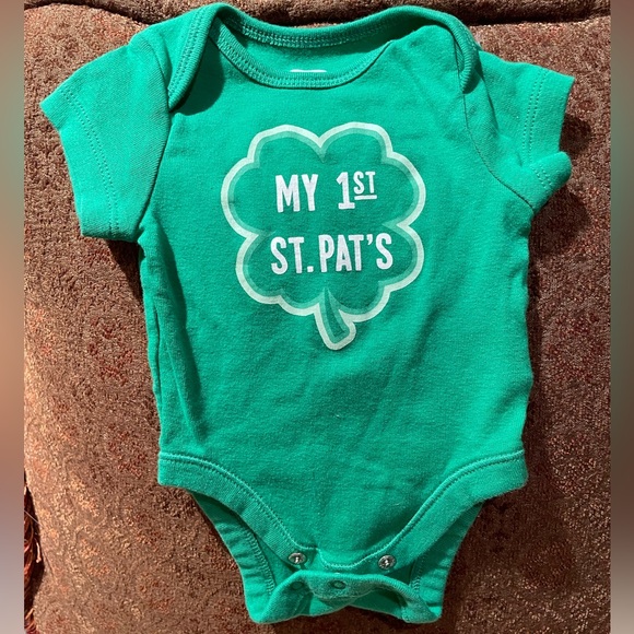 Short-sleeve Onesie First St. Patrick’s Day - Picture 1 of 2